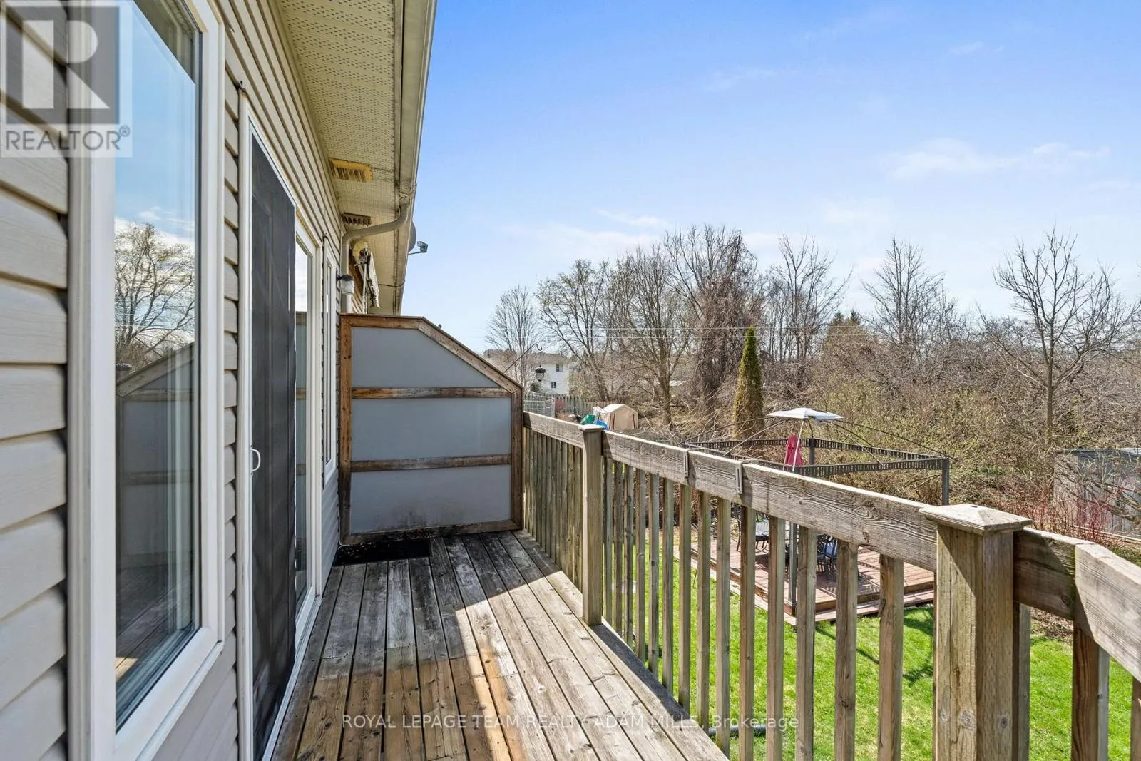 98 PATTERSON CRESCENT