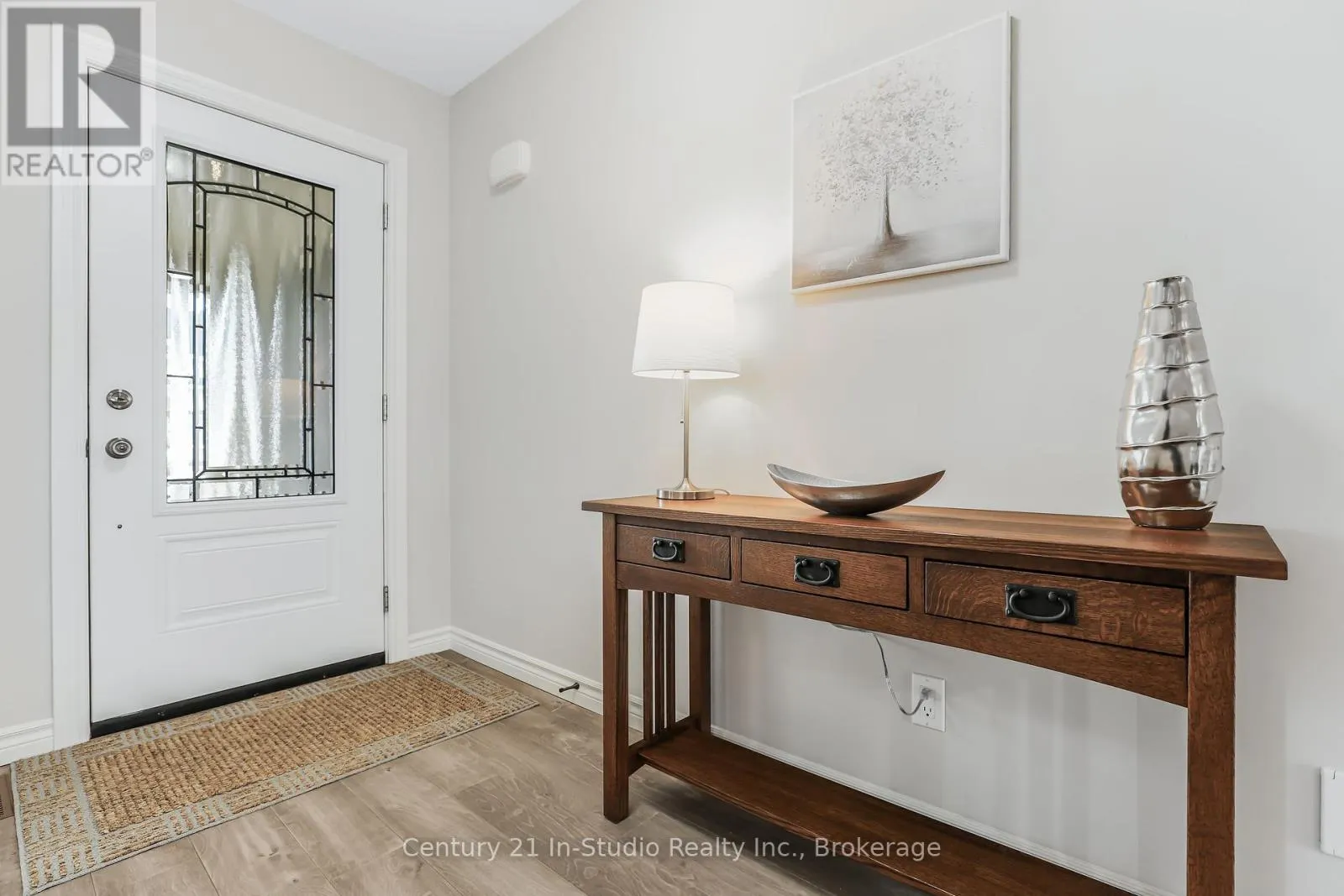 11 - 158 HAWTHORN CRESCENT, #11