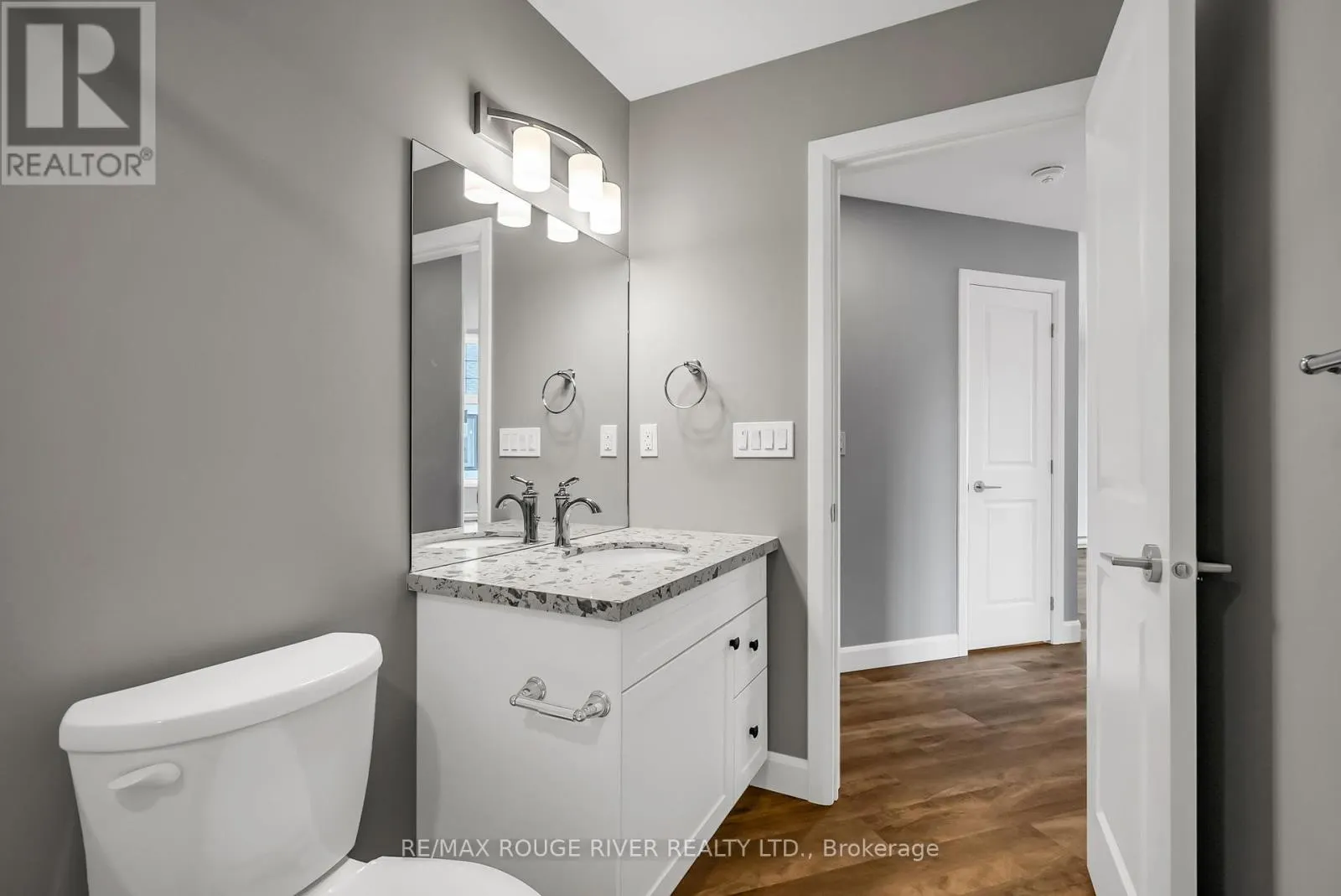 103 - 14 MEADOWCREEK DRIVE, #103