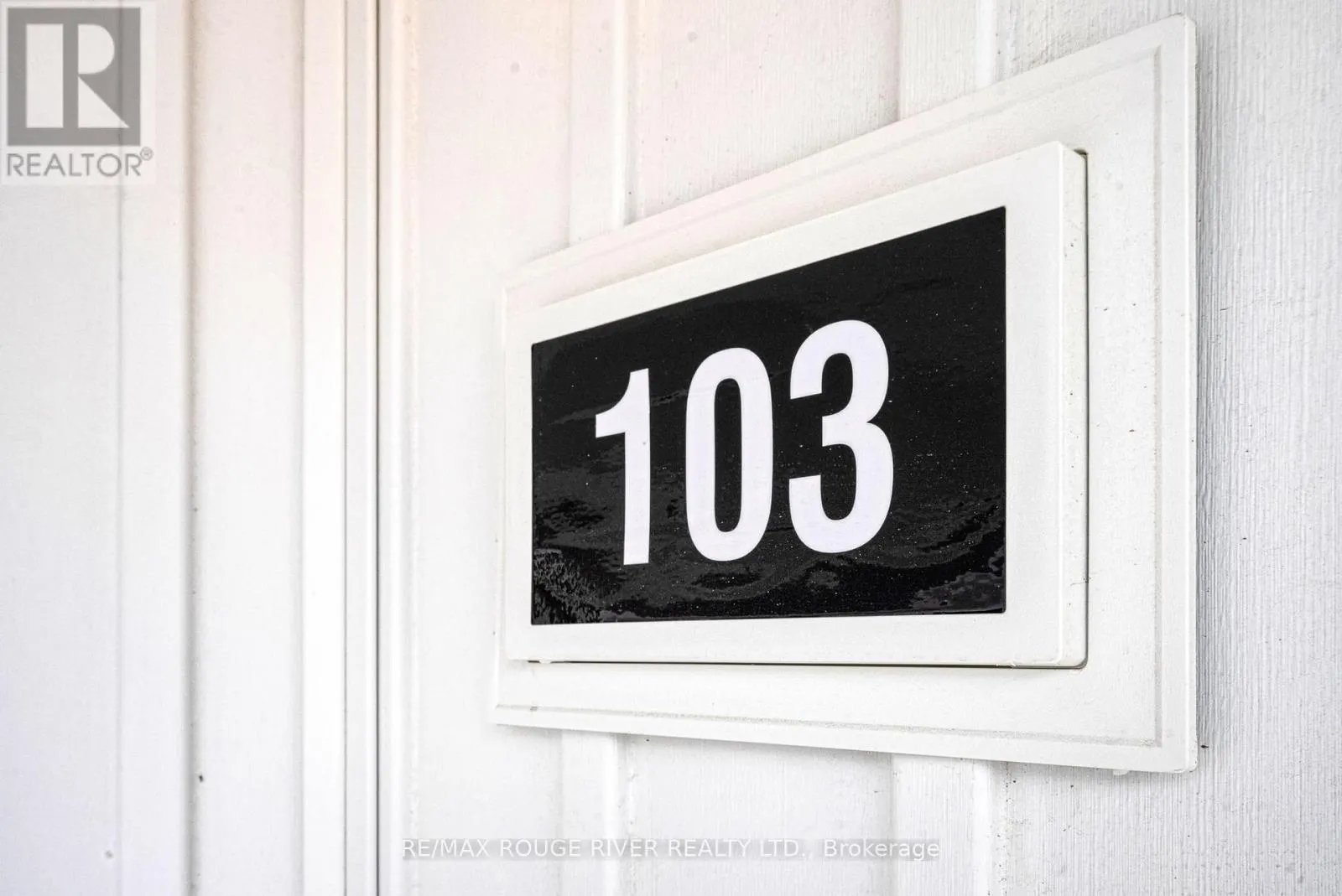 103 - 14 MEADOWCREEK DRIVE, #103