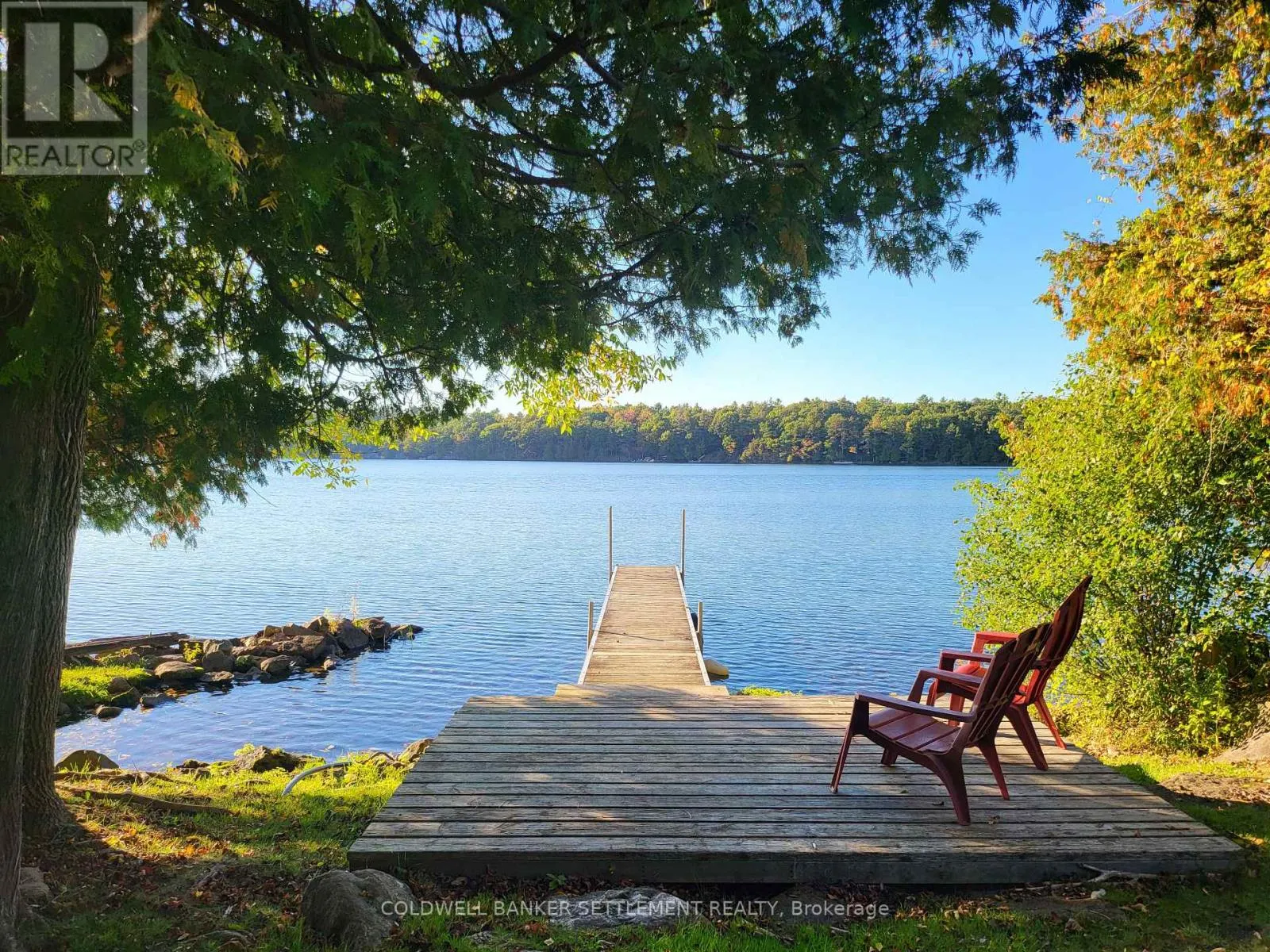 538 CLEAR LAKE ROAD W
