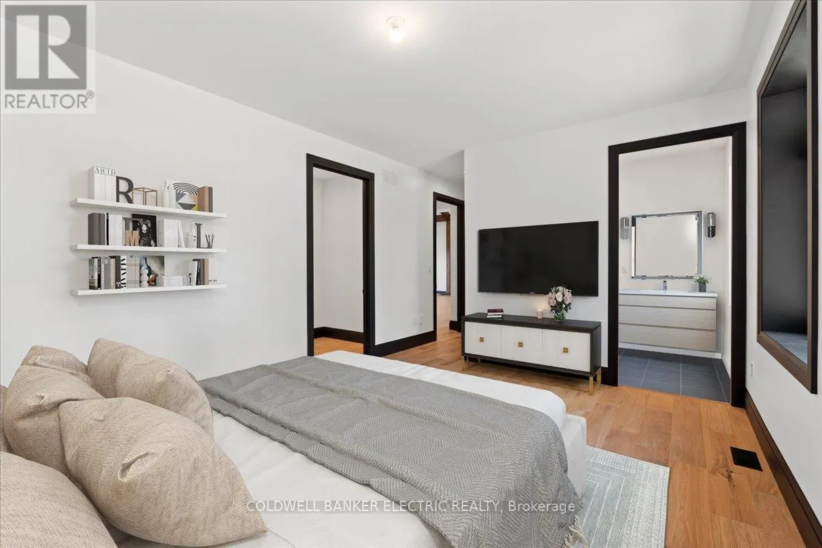 367 GIFFORD DRIVE