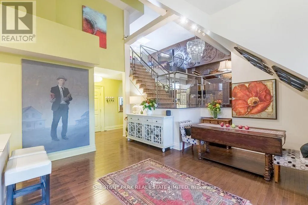 403 - 72 PINE STREET N, #403