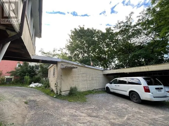 223 WALTON STREET