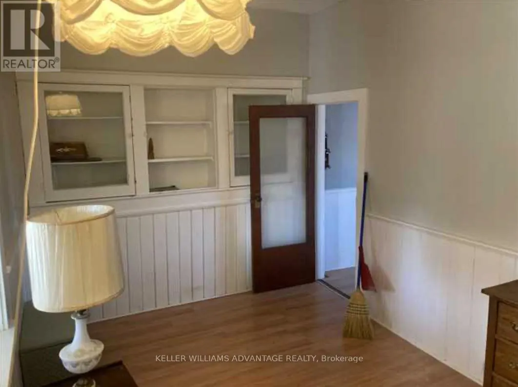223 WALTON STREET