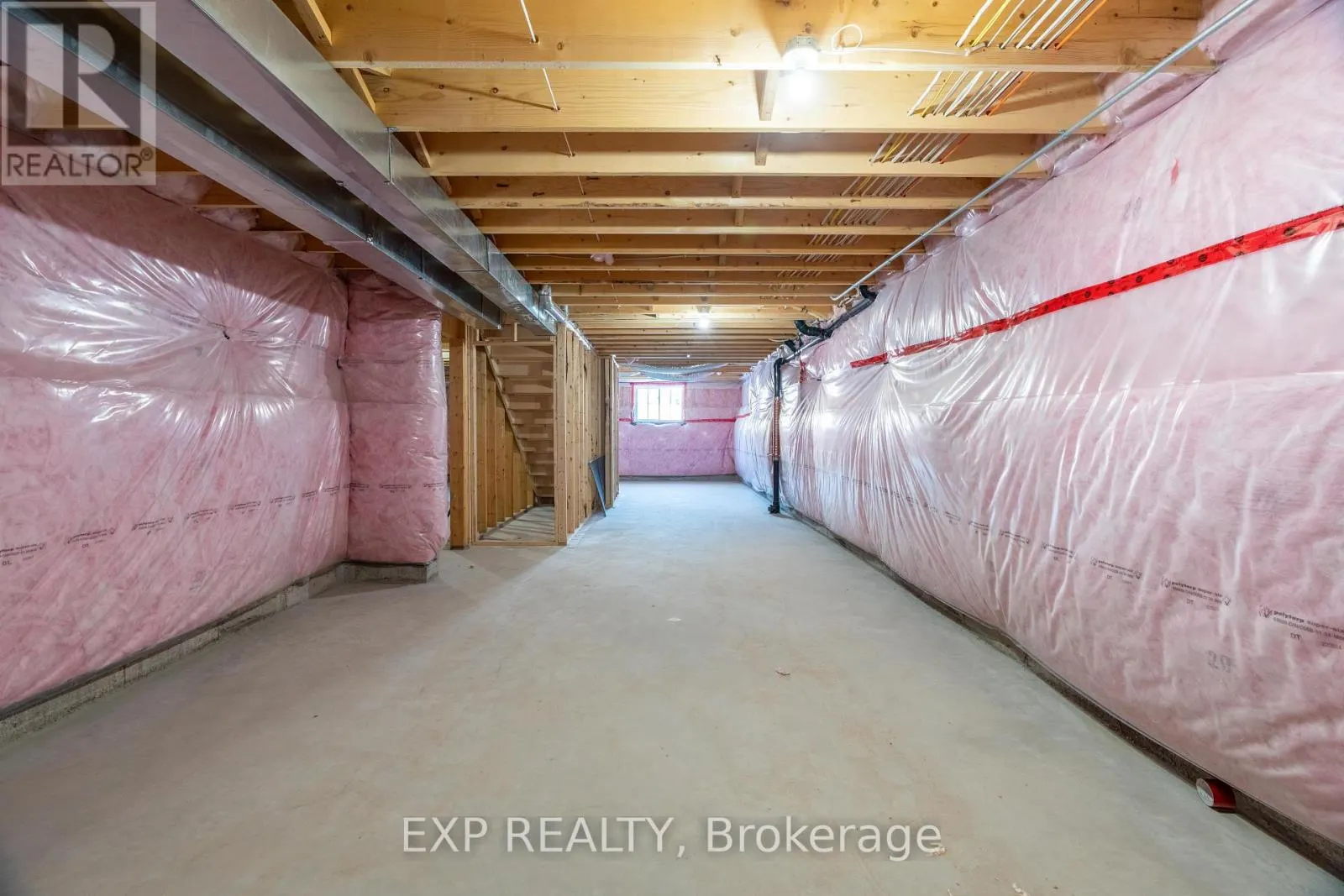 5.5 SOUTH COURT STREET W