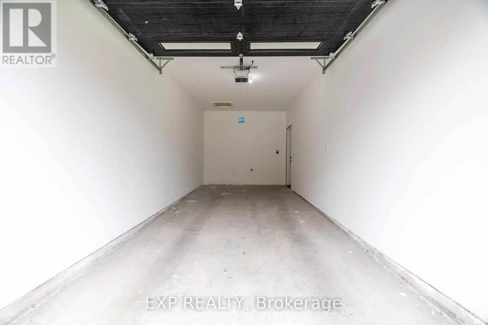 5.5 SOUTH COURT STREET W