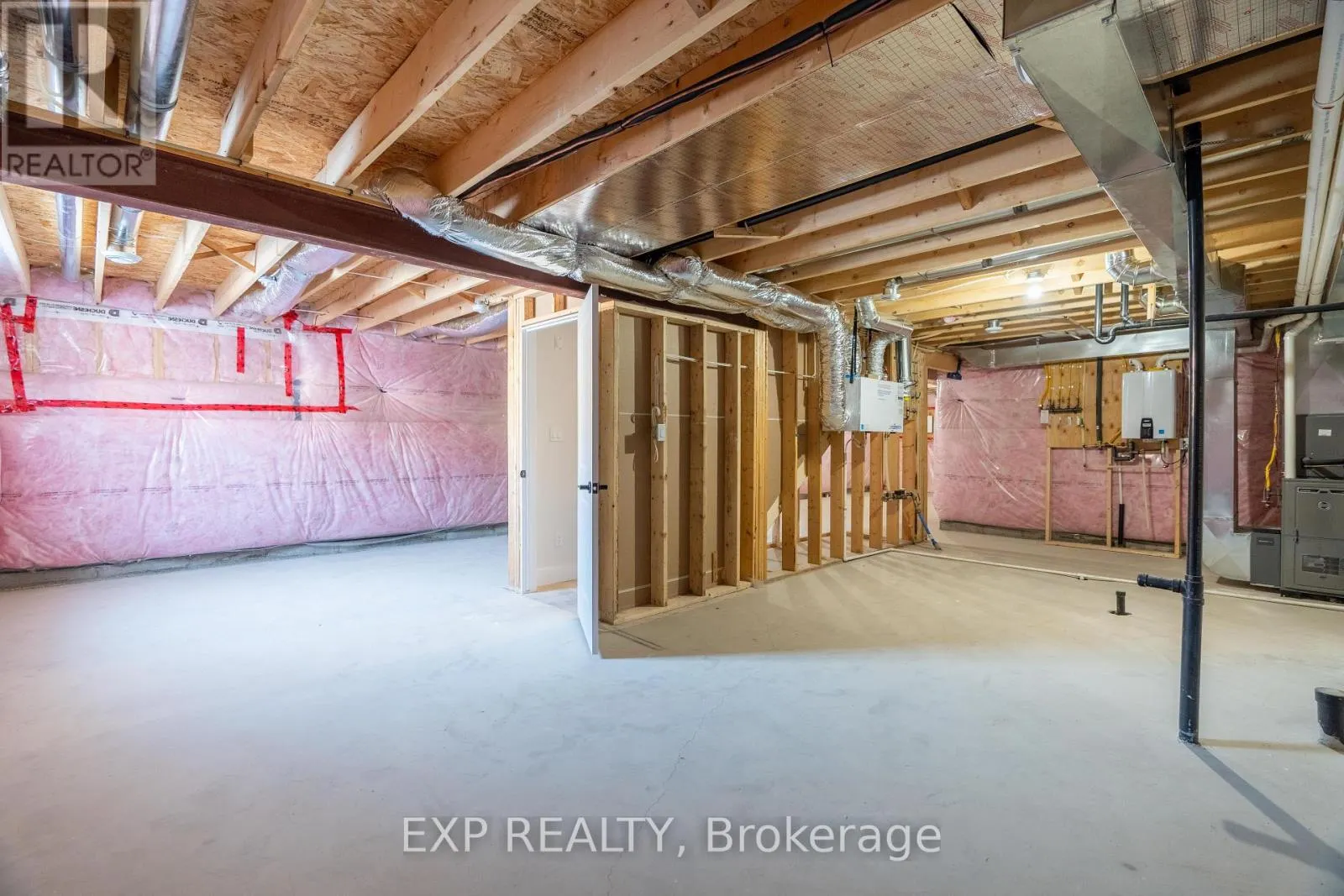5.5 SOUTH COURT STREET W