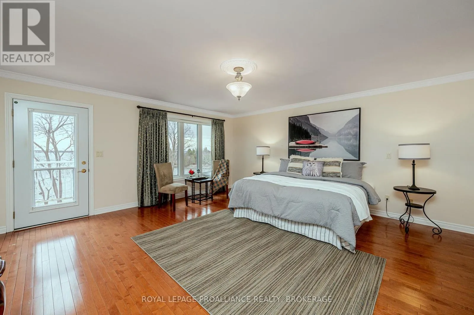 4734 LAKESIDE LANE