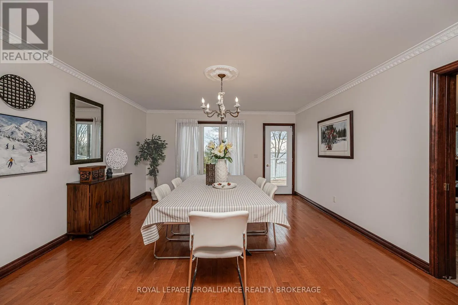 4734 LAKESIDE LANE