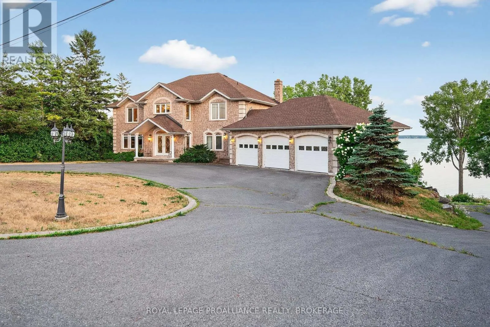 4734 LAKESIDE LANE