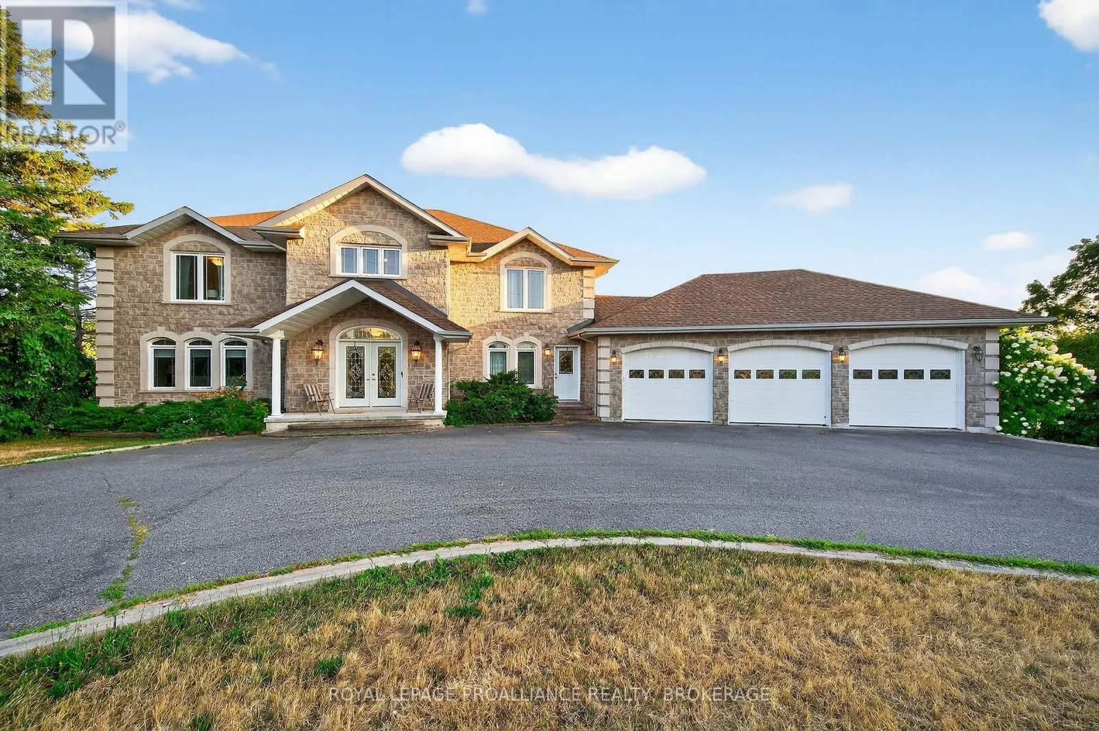4734 LAKESIDE LANE