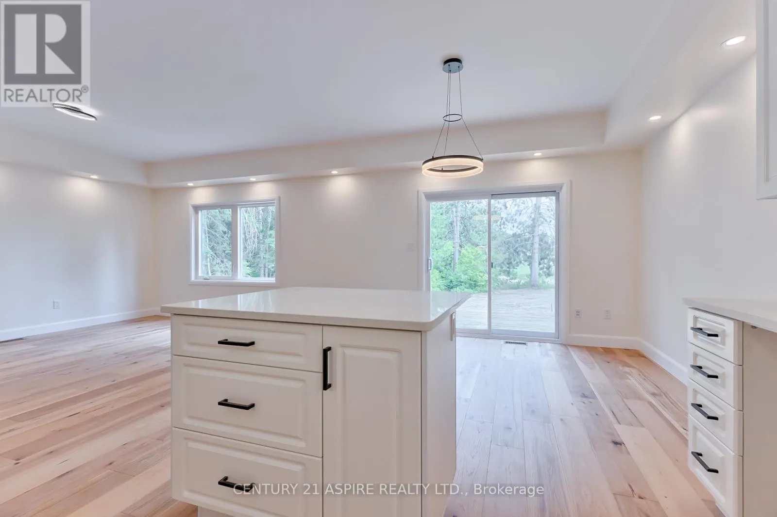 94A FRONTENAC CRESCENT