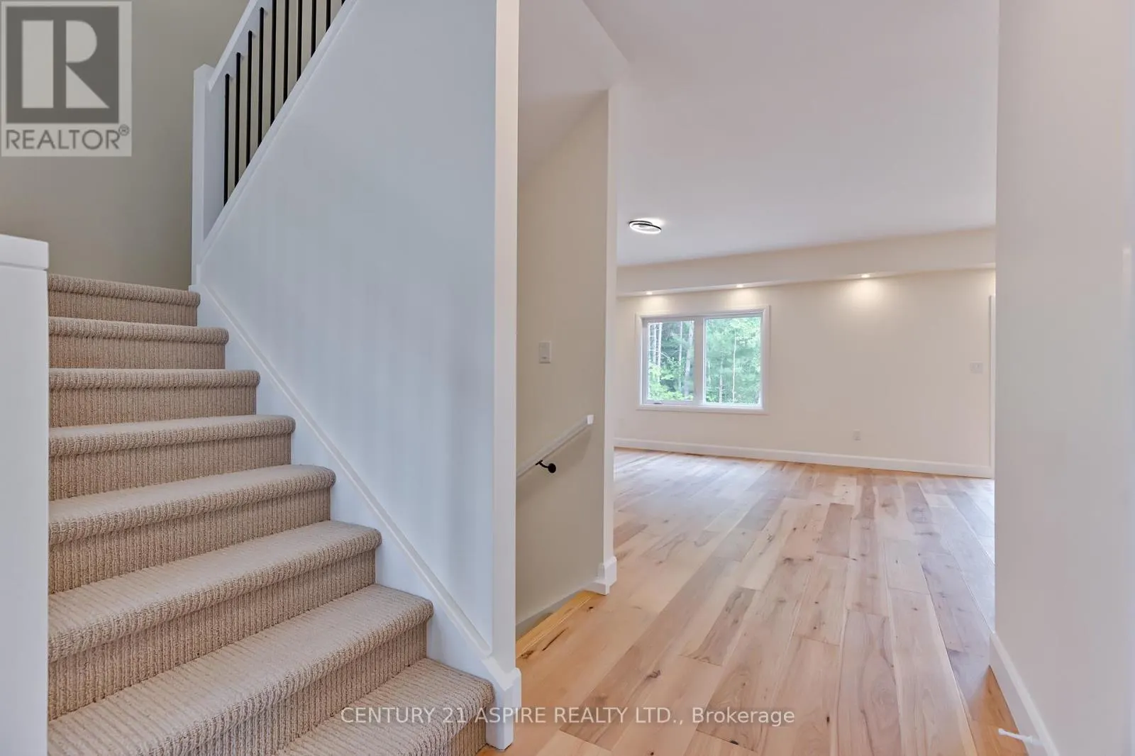 94C FRONTENAC CRESCENT