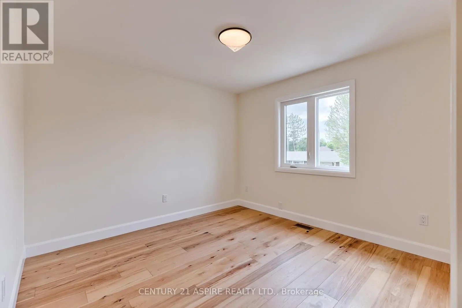 94C FRONTENAC CRESCENT