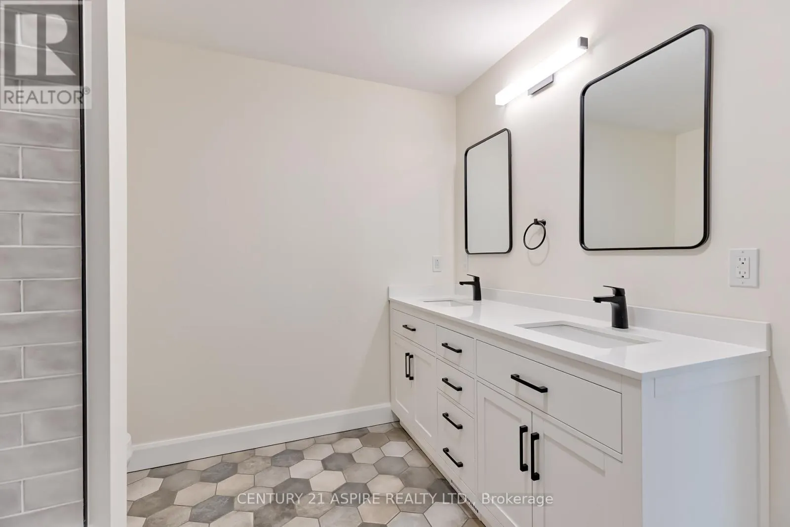 94C FRONTENAC CRESCENT