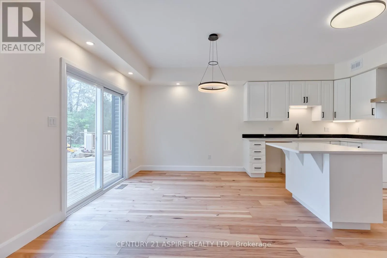 94C FRONTENAC CRESCENT