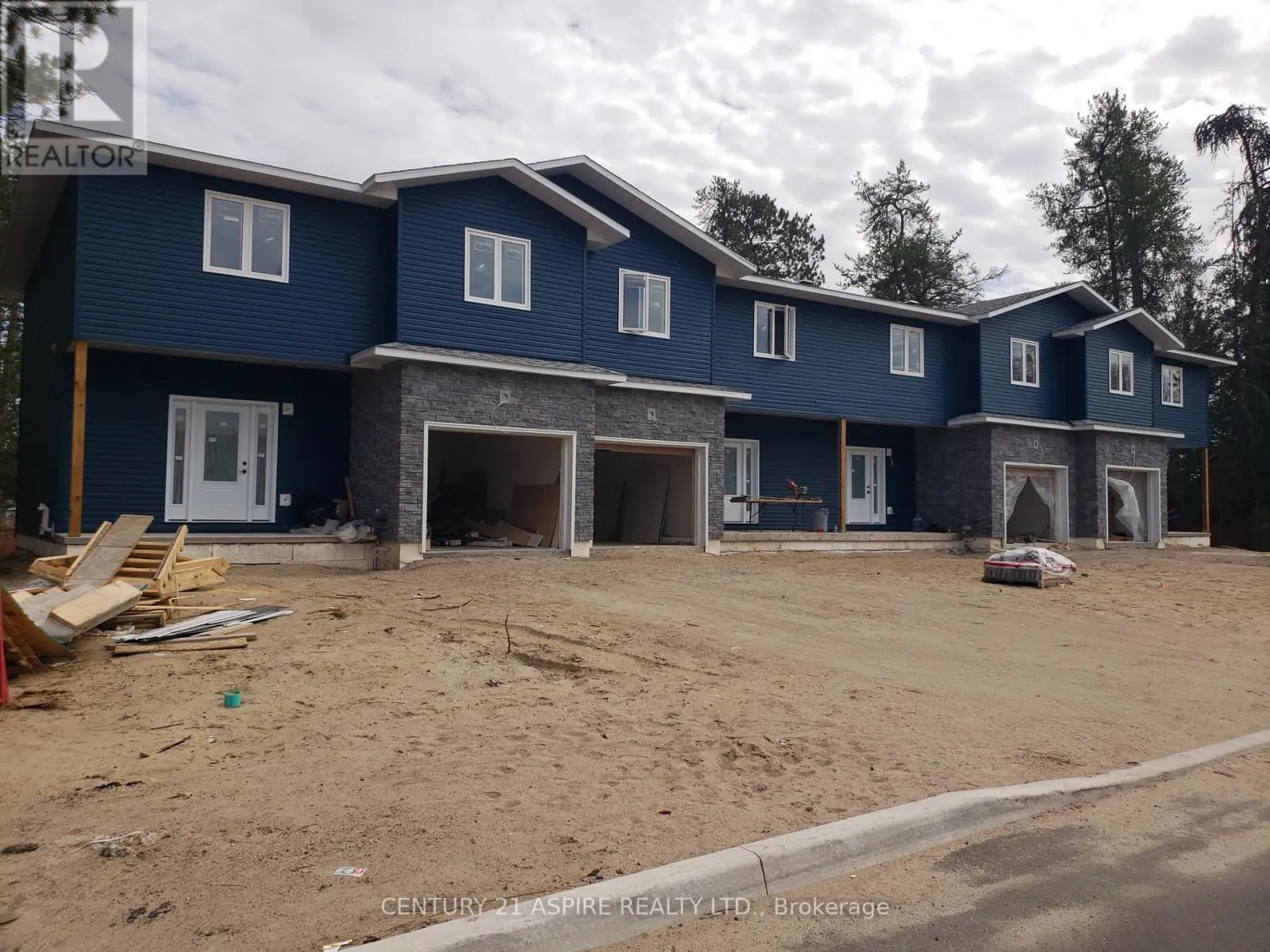 94C FRONTENAC CRESCENT