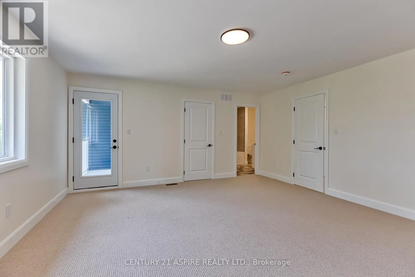 94C FRONTENAC CRESCENT