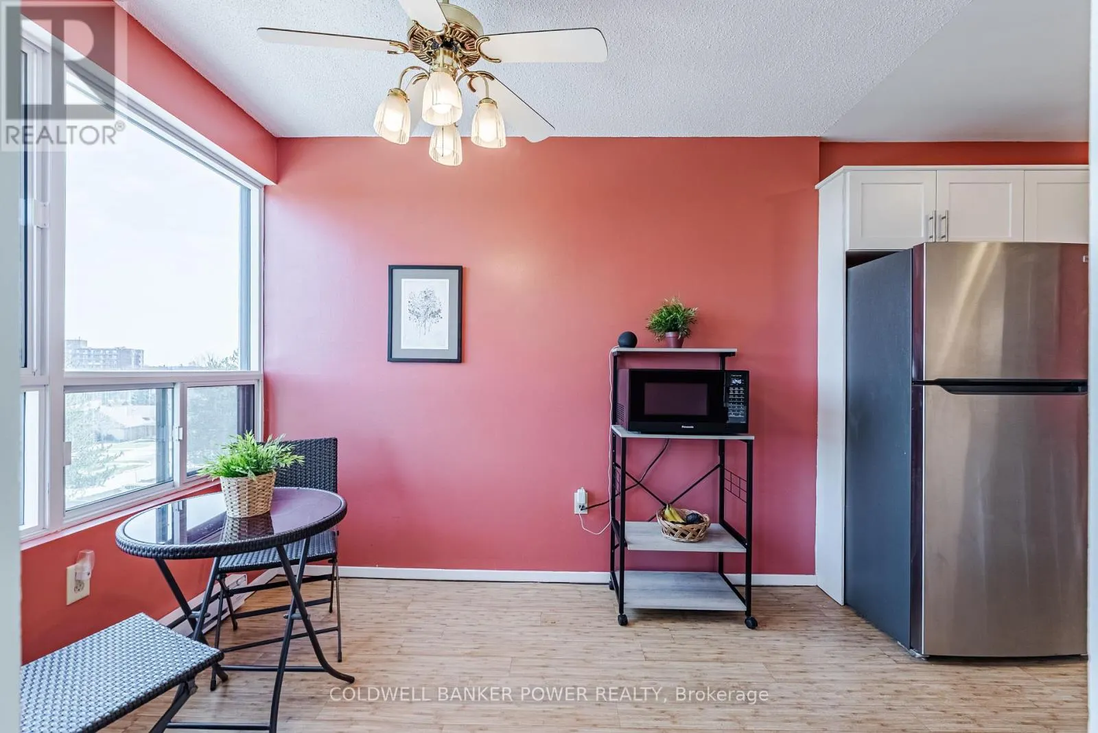 511 - 600 GRENFELL DRIVE, #511