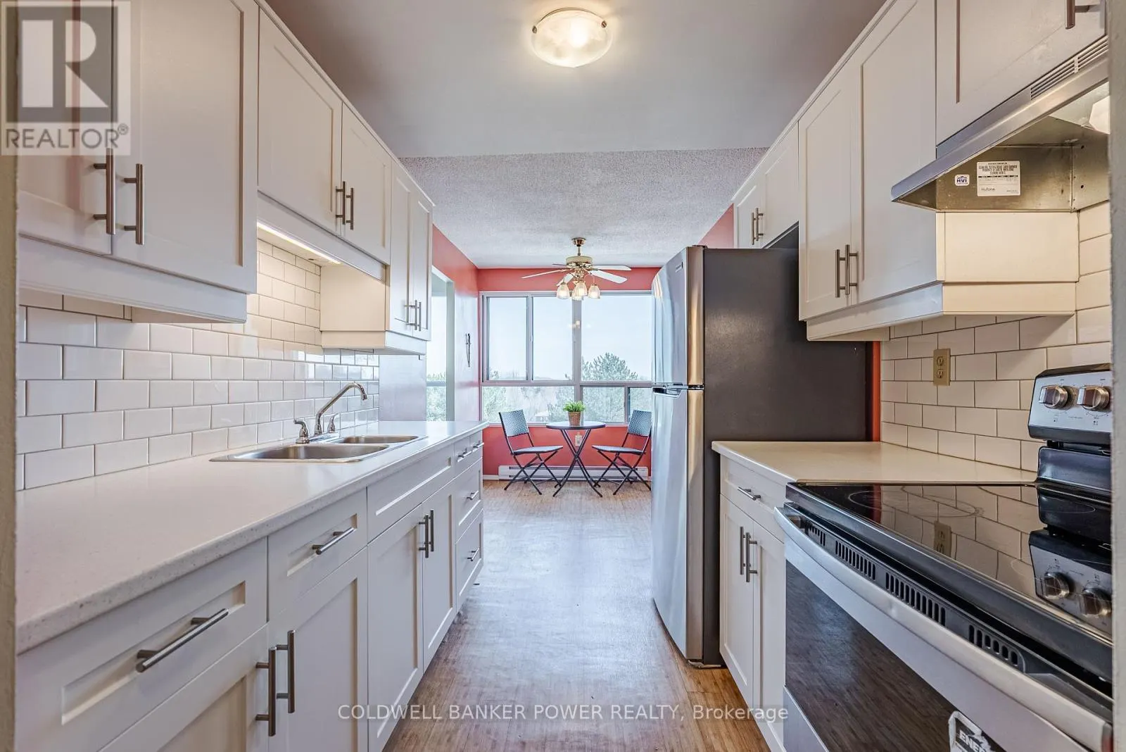 511 - 600 GRENFELL DRIVE, #511