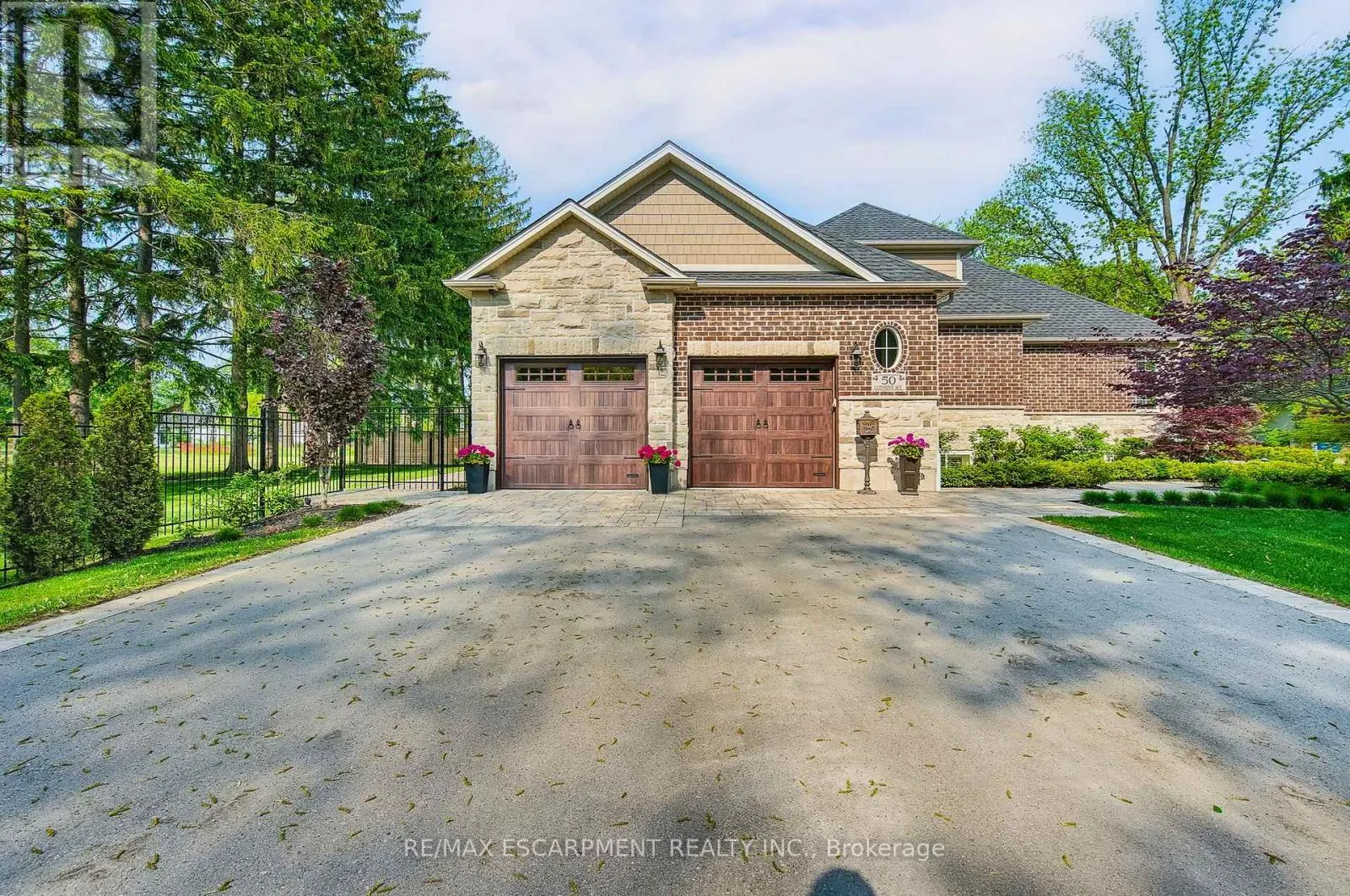 50 LLOYMINN AVENUE
