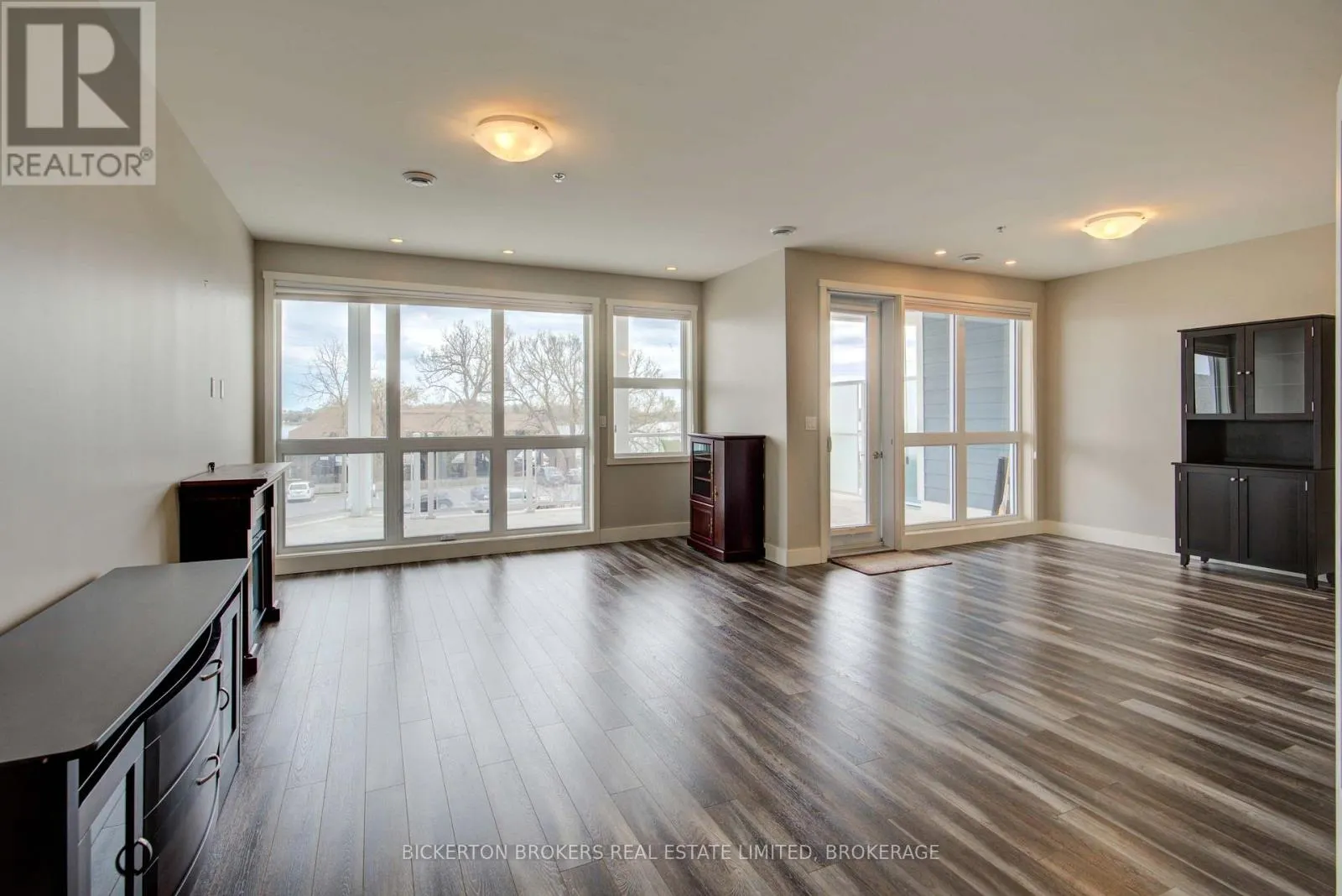 212 - 130 WATER STREET, #212