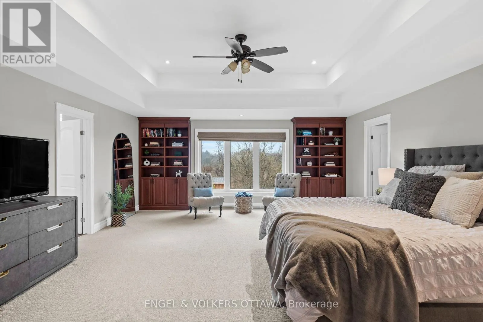 450 LOCKMASTER CRESCENT