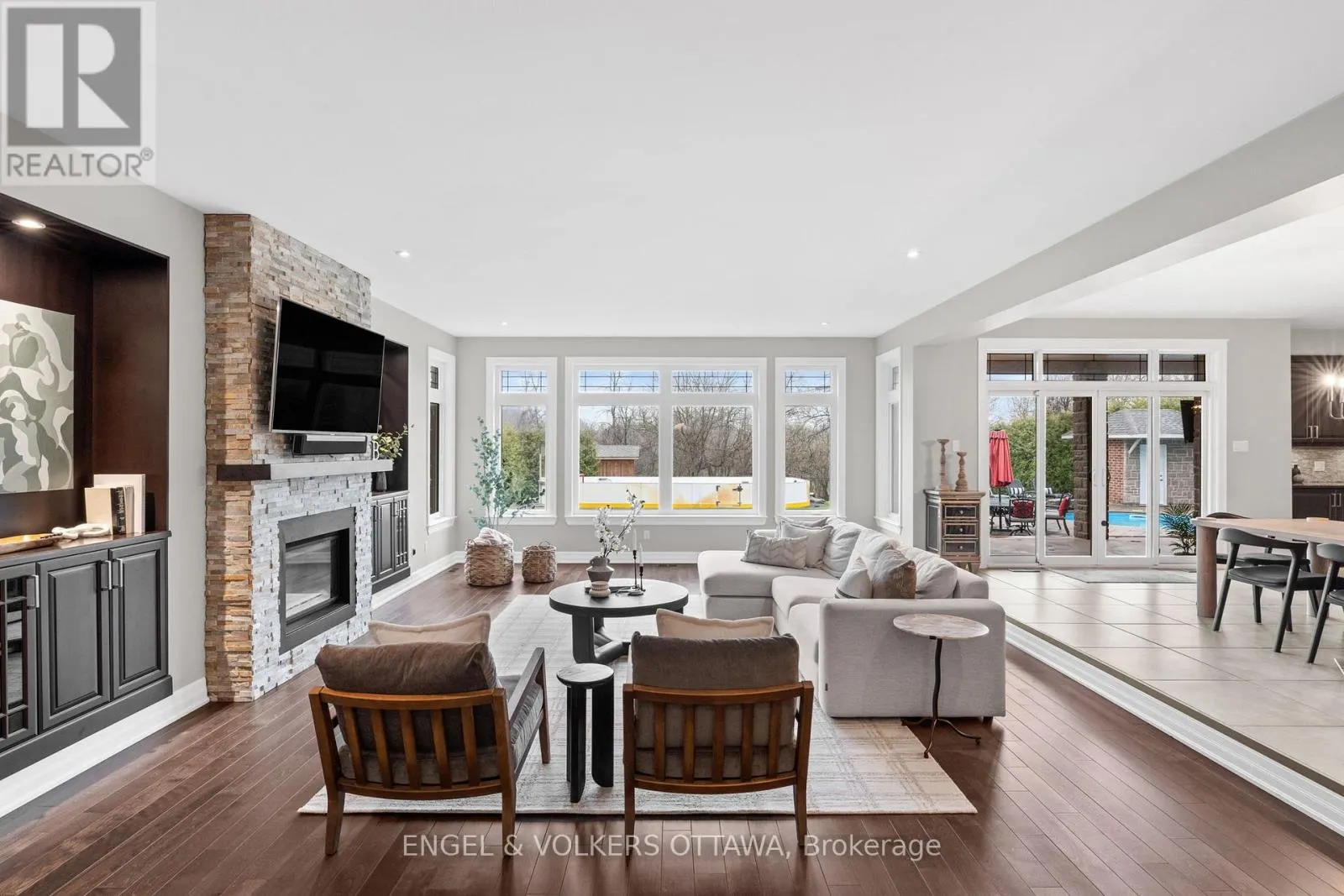 450 LOCKMASTER CRESCENT