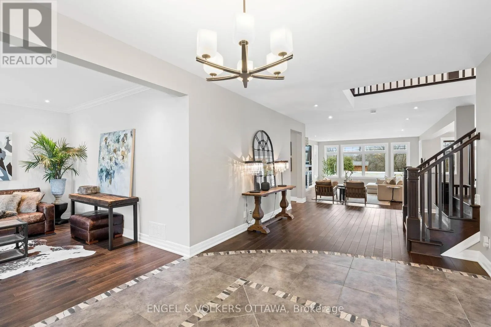450 LOCKMASTER CRESCENT