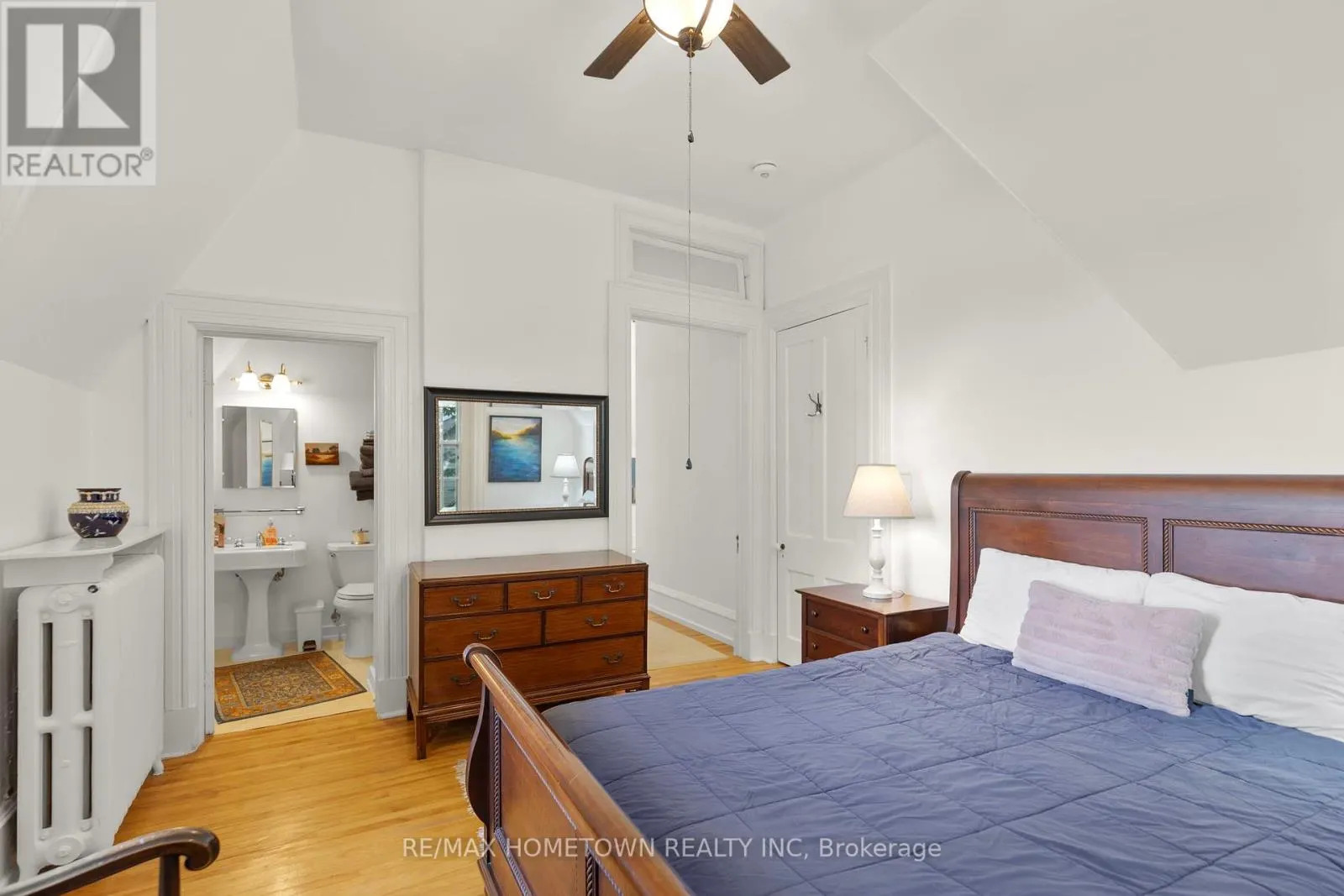157 DIBBLE STREET W