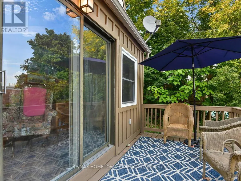 157 DIBBLE STREET W