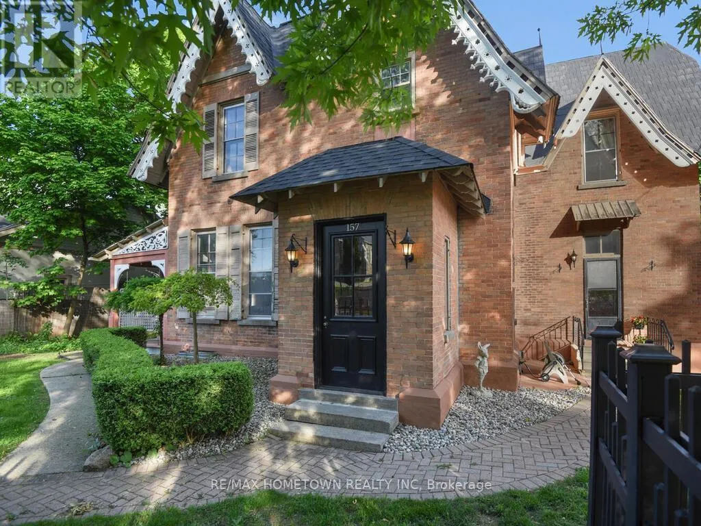 157 DIBBLE STREET W