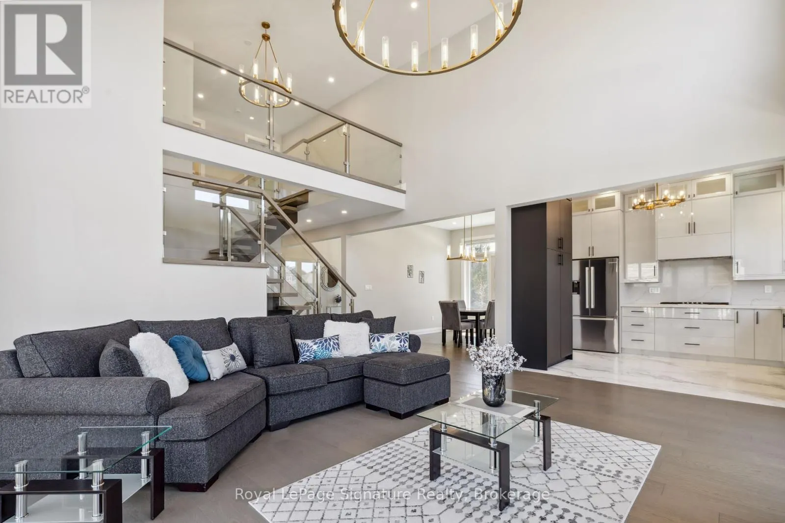 115 RANKIN'S CRESCENT