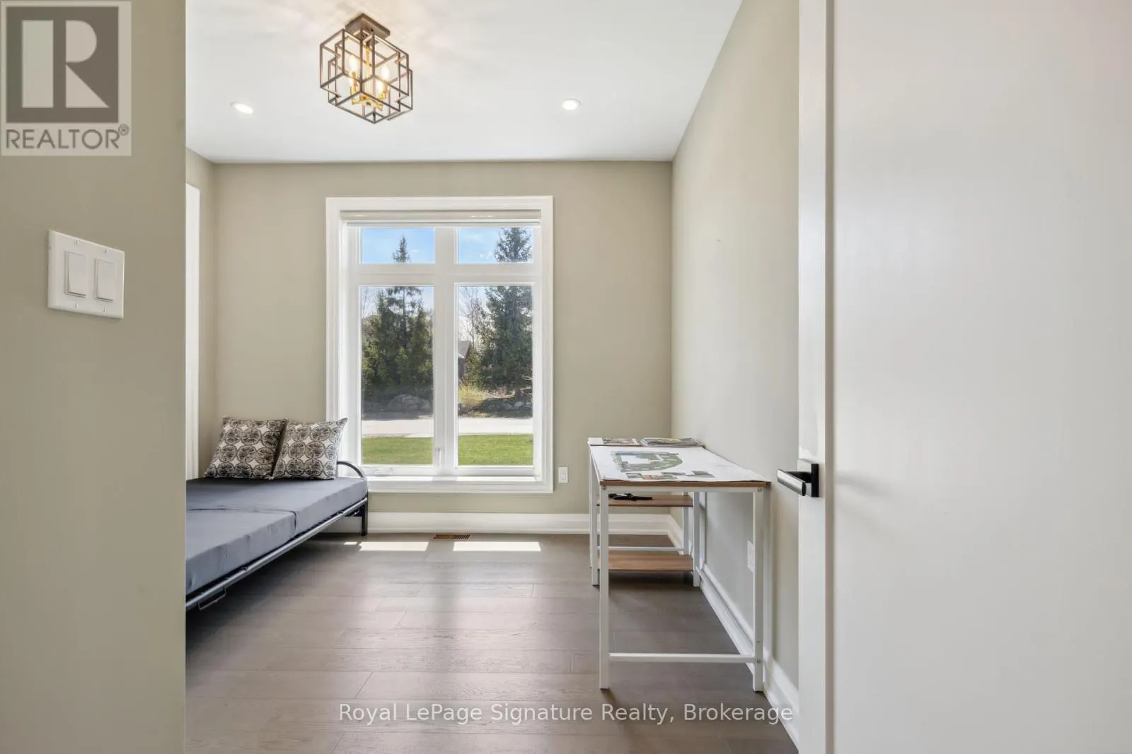 115 RANKIN'S CRESCENT
