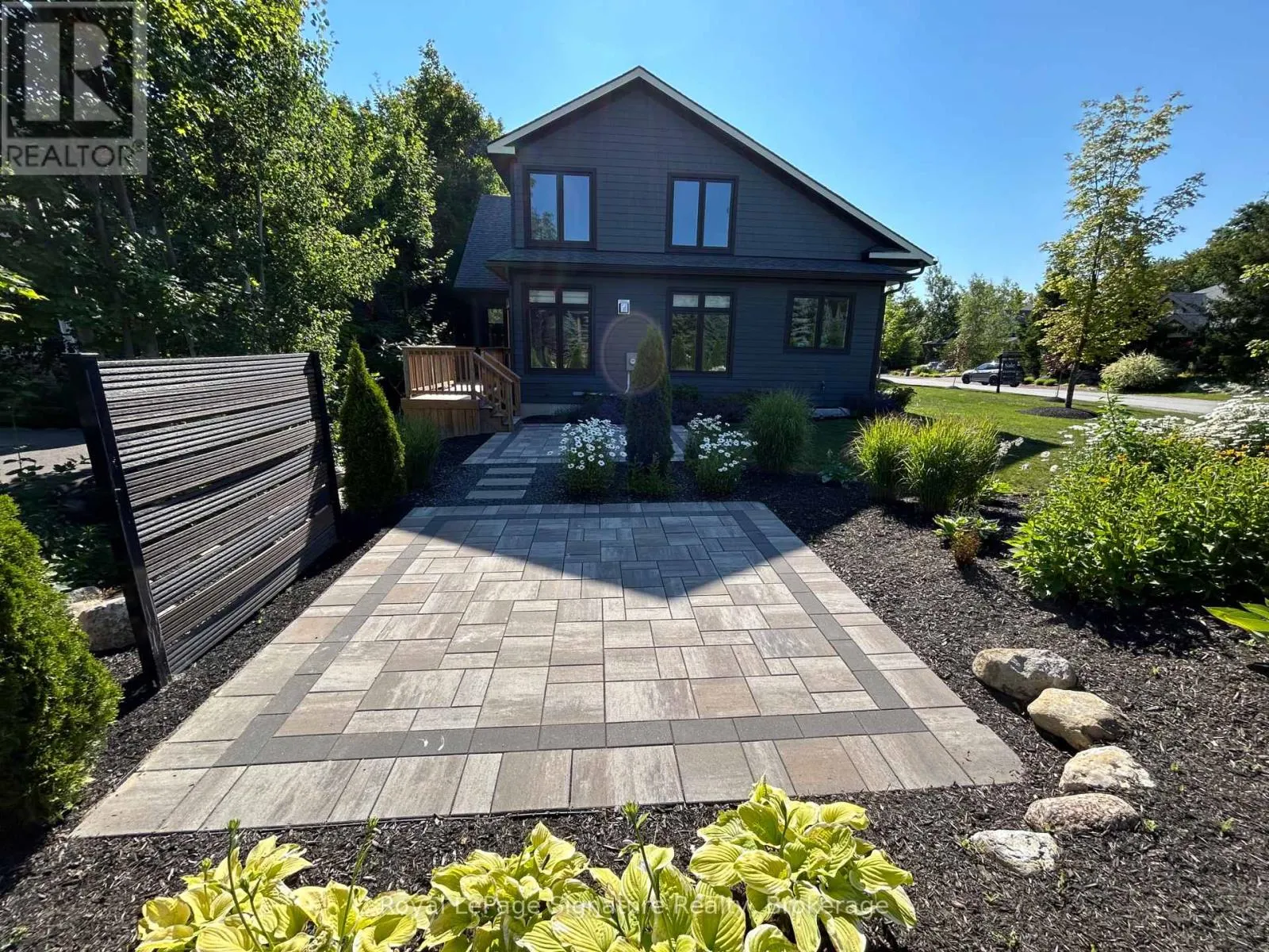 115 RANKIN'S CRESCENT
