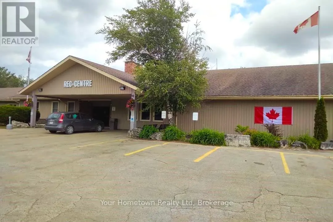 157 CEDAR CRESCENT
