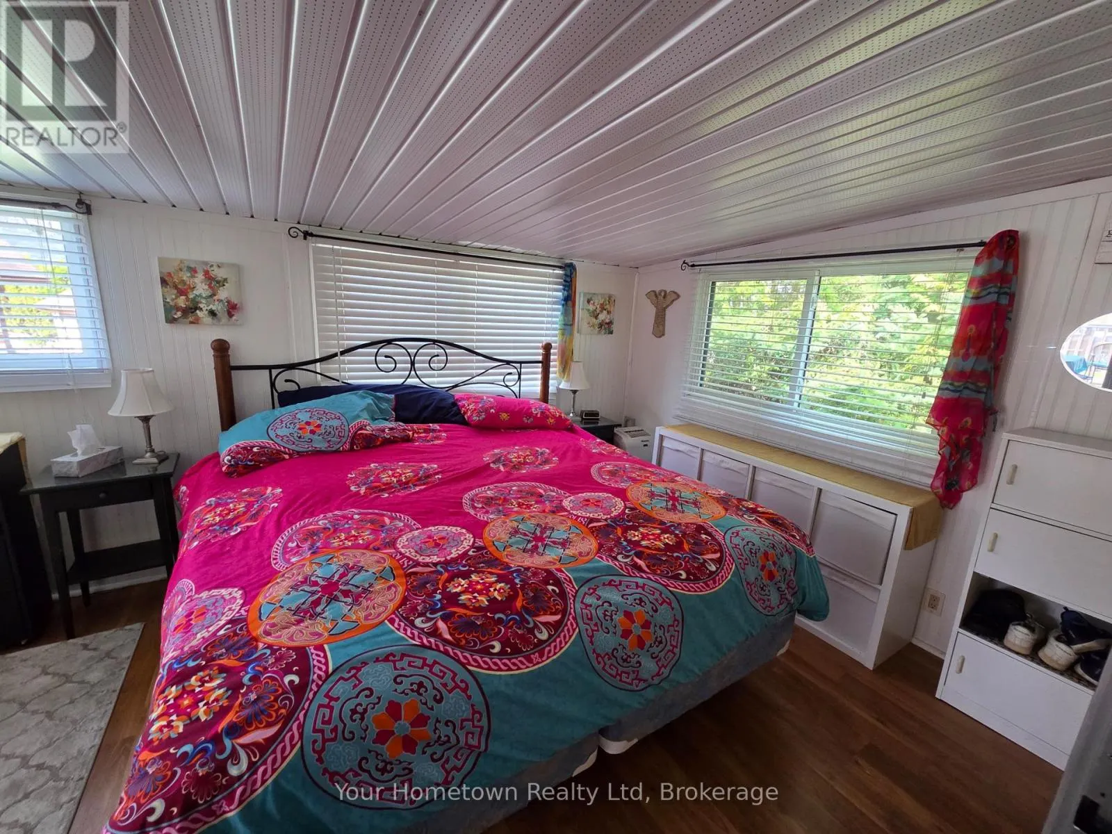 157 CEDAR CRESCENT