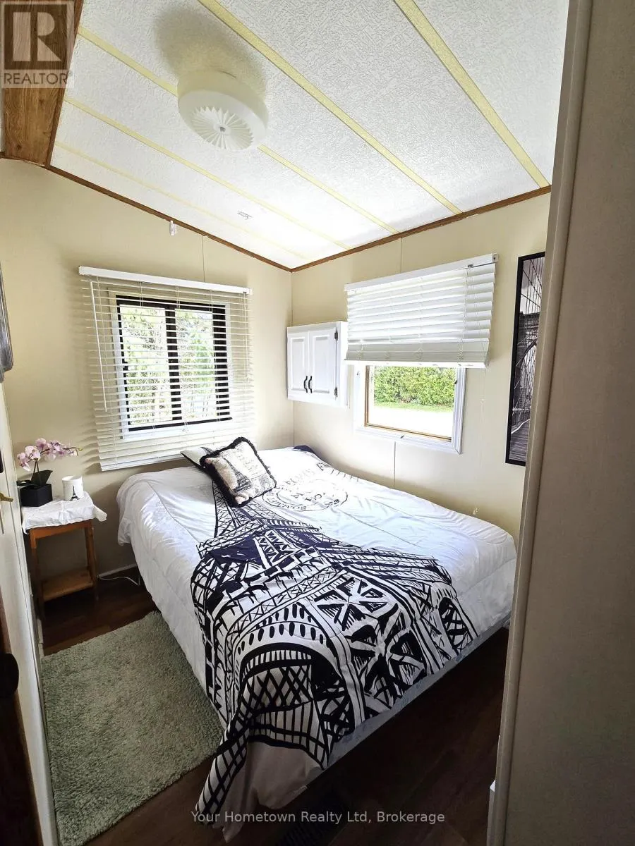 157 CEDAR CRESCENT