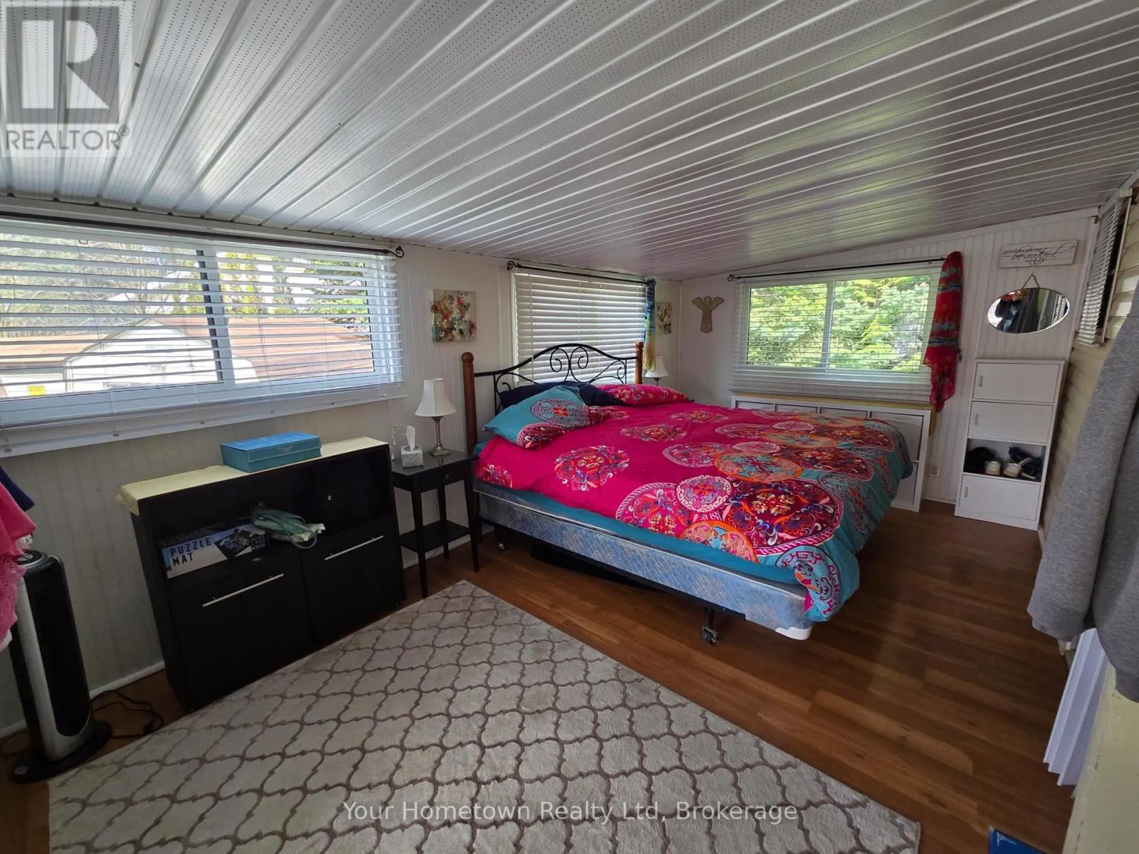 157 CEDAR CRESCENT