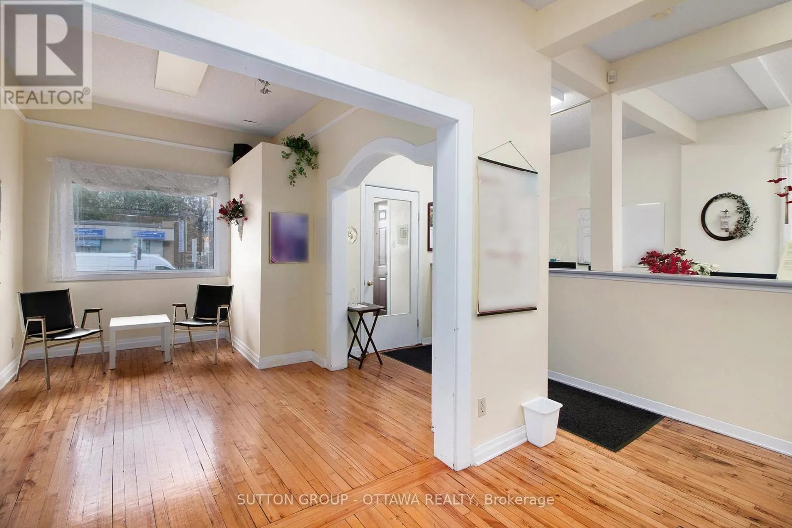 397 MONTREAL ROAD