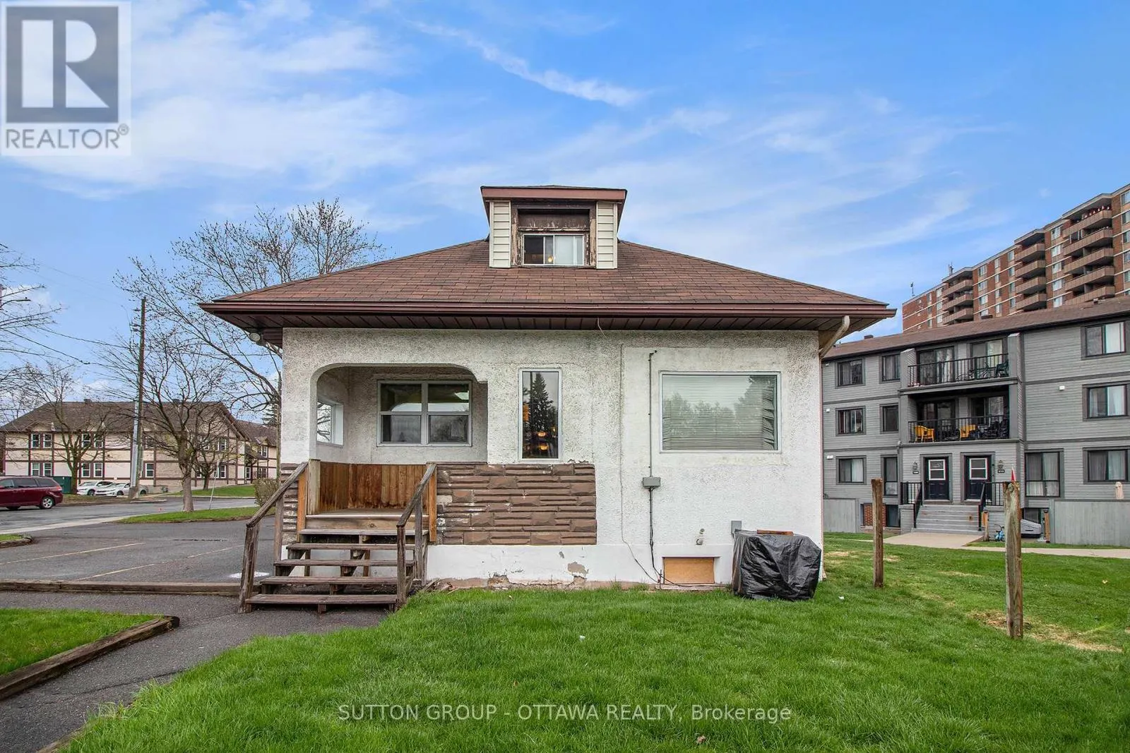 397 MONTREAL ROAD