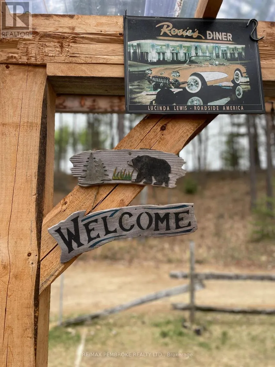 30 HUNTERS RUN LANE
