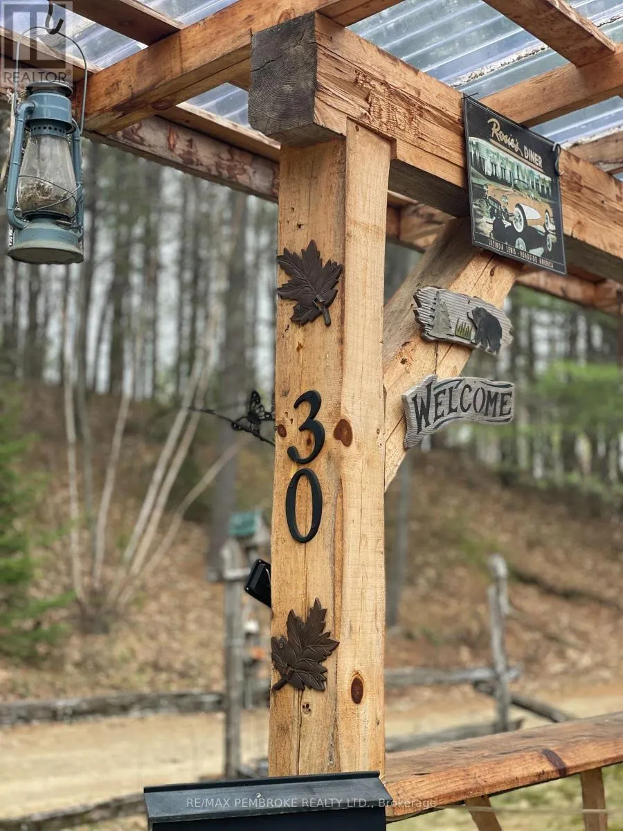 30 HUNTERS RUN LANE