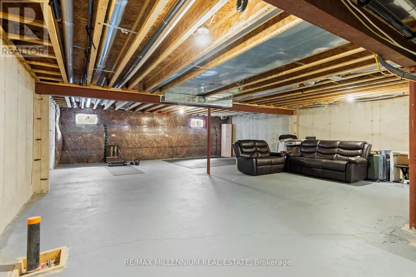105 STONEBROOK WAY