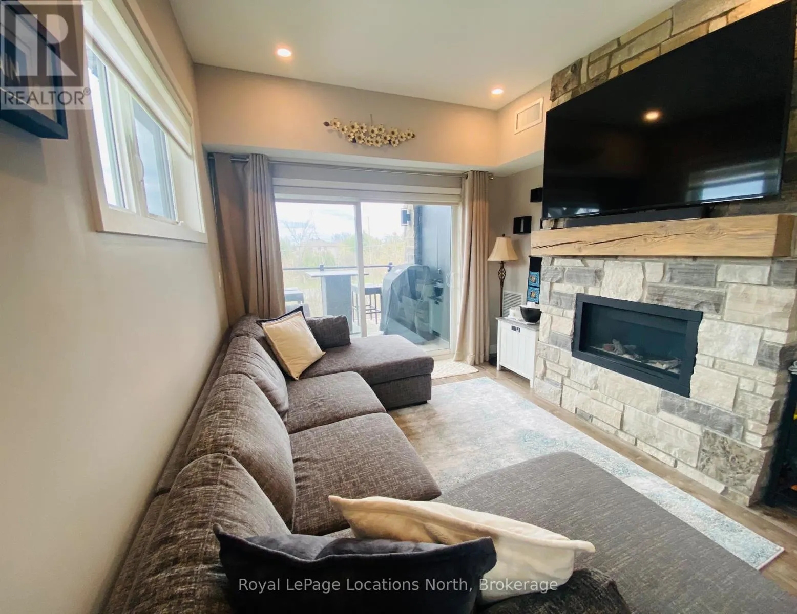 207 - 11 BEAUSOLEIL LANE, #207