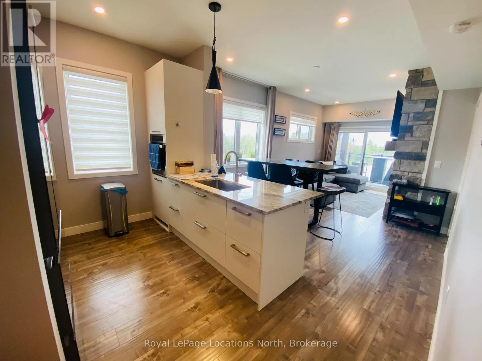 207 - 11 BEAUSOLEIL LANE, #207