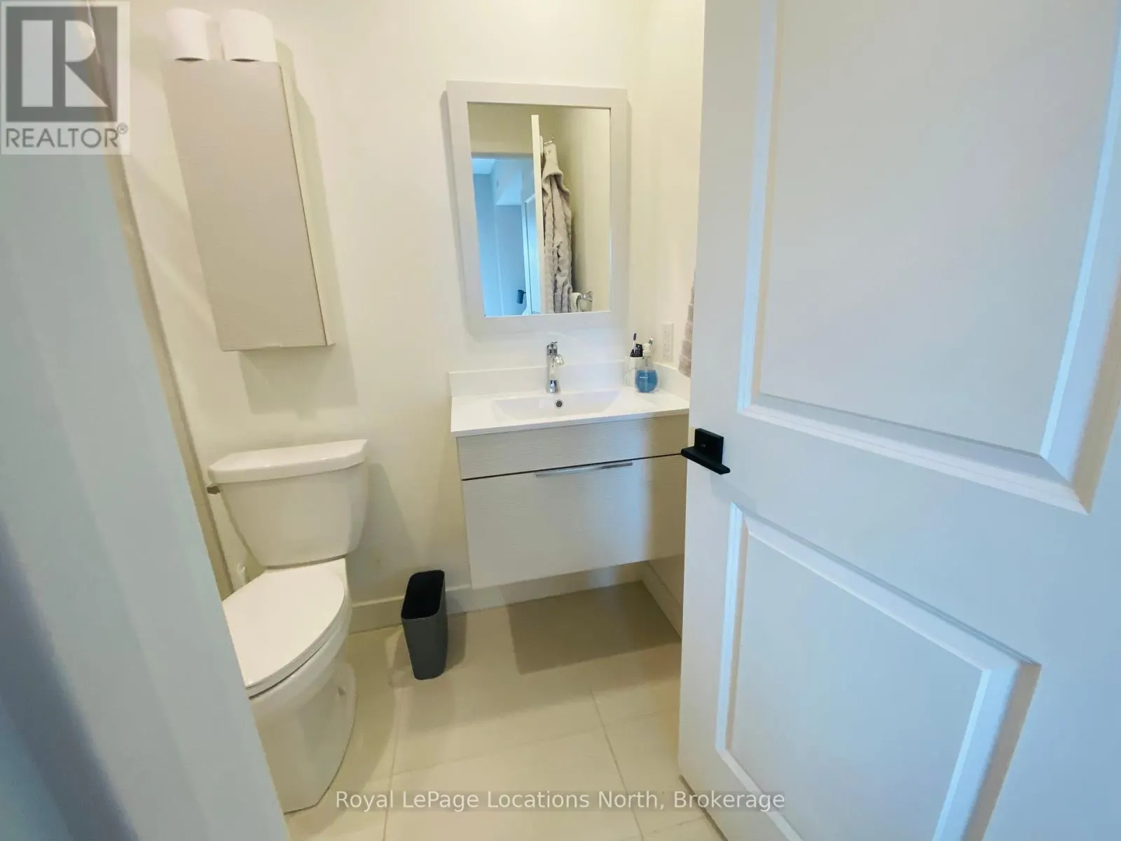207 - 11 BEAUSOLEIL LANE, #207