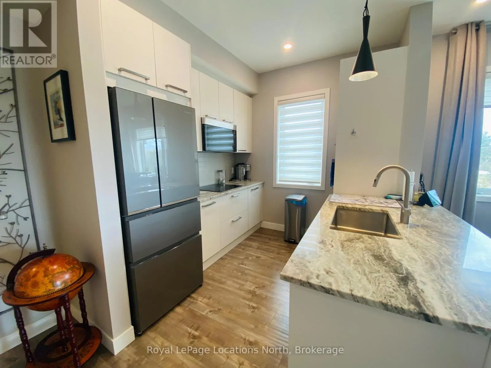 207 - 11 BEAUSOLEIL LANE, #207