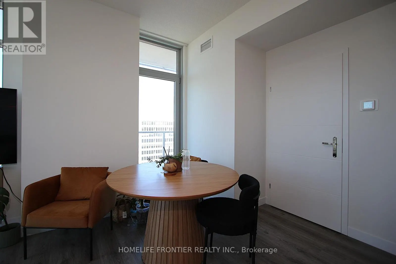 1209 - 60 FREDERICK STREET